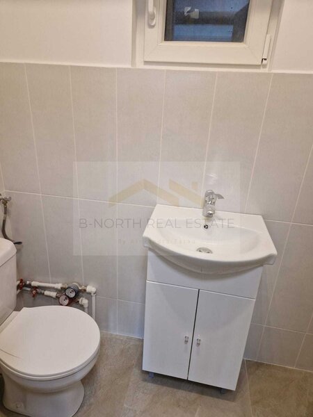 Splaiul Unirii, apartament 3 camere de inchiriat, vedere catre Dambovita.